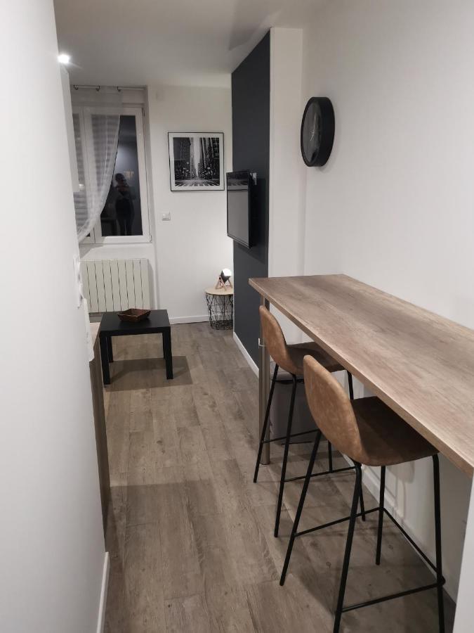 Studio cosy au pied du METRO FLACHET Villeurbanne Extérieur photo